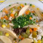 Món cháo rau củ chay ấm lòng ngày mưa lạnh