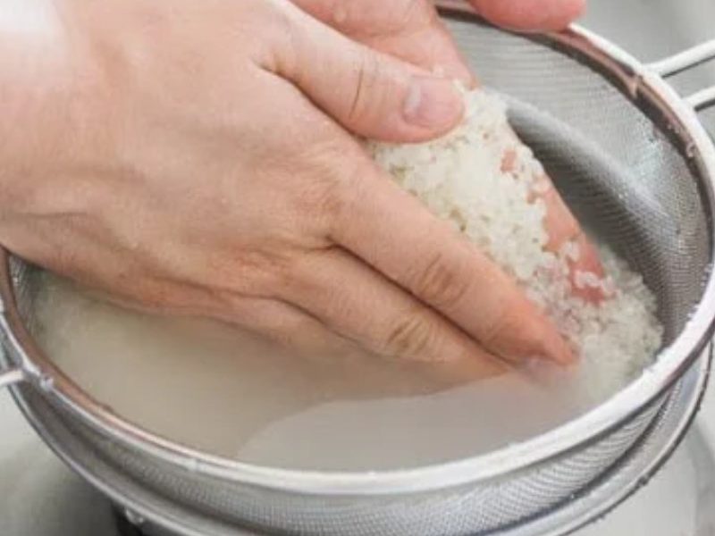 Gạo đem vo sạch