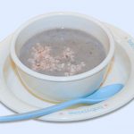 Món cháo đậu đỏ tôm tươi giúp bổ sung dưỡng chất và dễ tiêu hóa