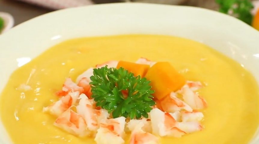 Món súp tôm bí đỏ thơm ngon bổ dưỡng cho bé ăn dặm tại nhà