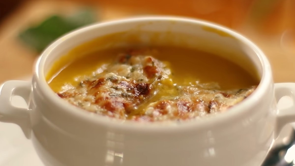 Món súp bí đỏ phô mai mềm ngon thơm béo mà dễ làm