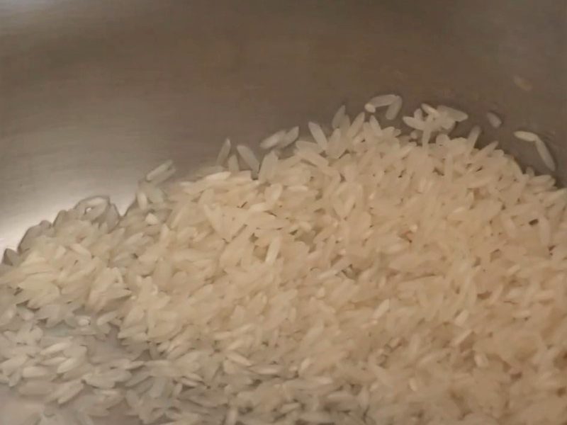 Gạo đem vo sạch